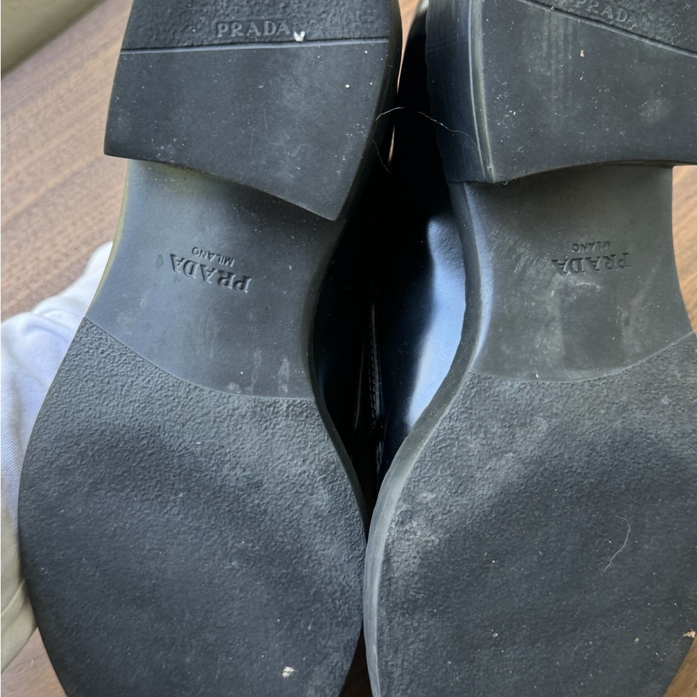 Prada loafers. - Picture 4 of 5